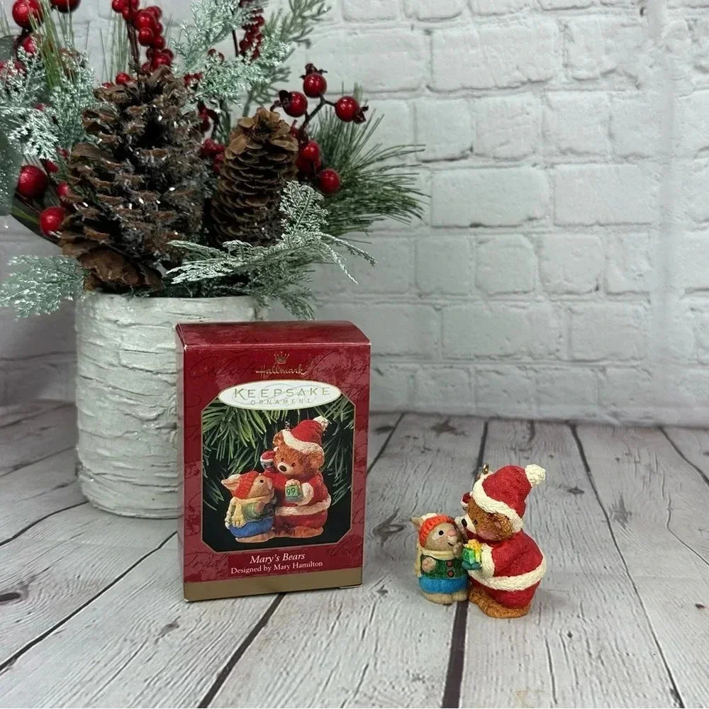 Vintage hallmark Keepsake Ornament 1999 Mary's bears designed by mary hamilton